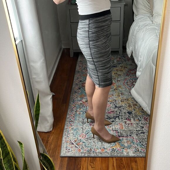 Trina‎ Turk Ashby Skirt Heather Gray Petite - Picture 3 of 8